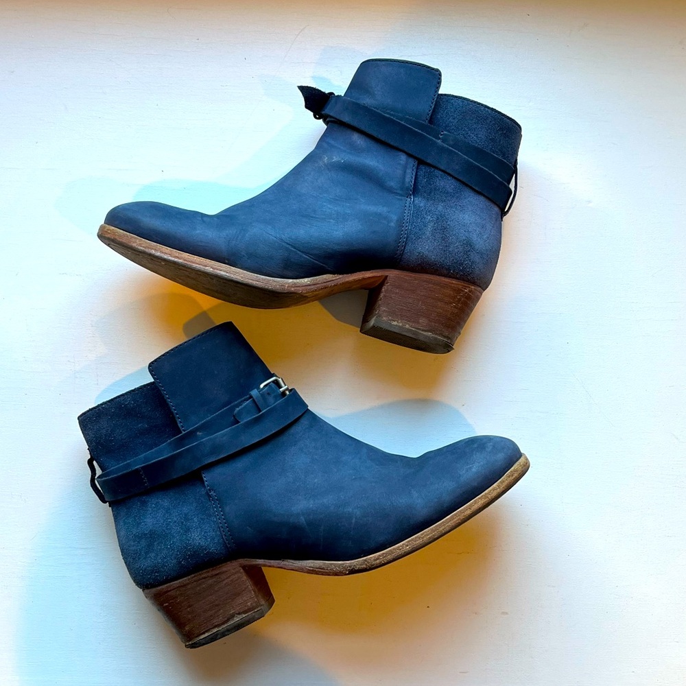 Boden Kiera Blue Suede Boots
